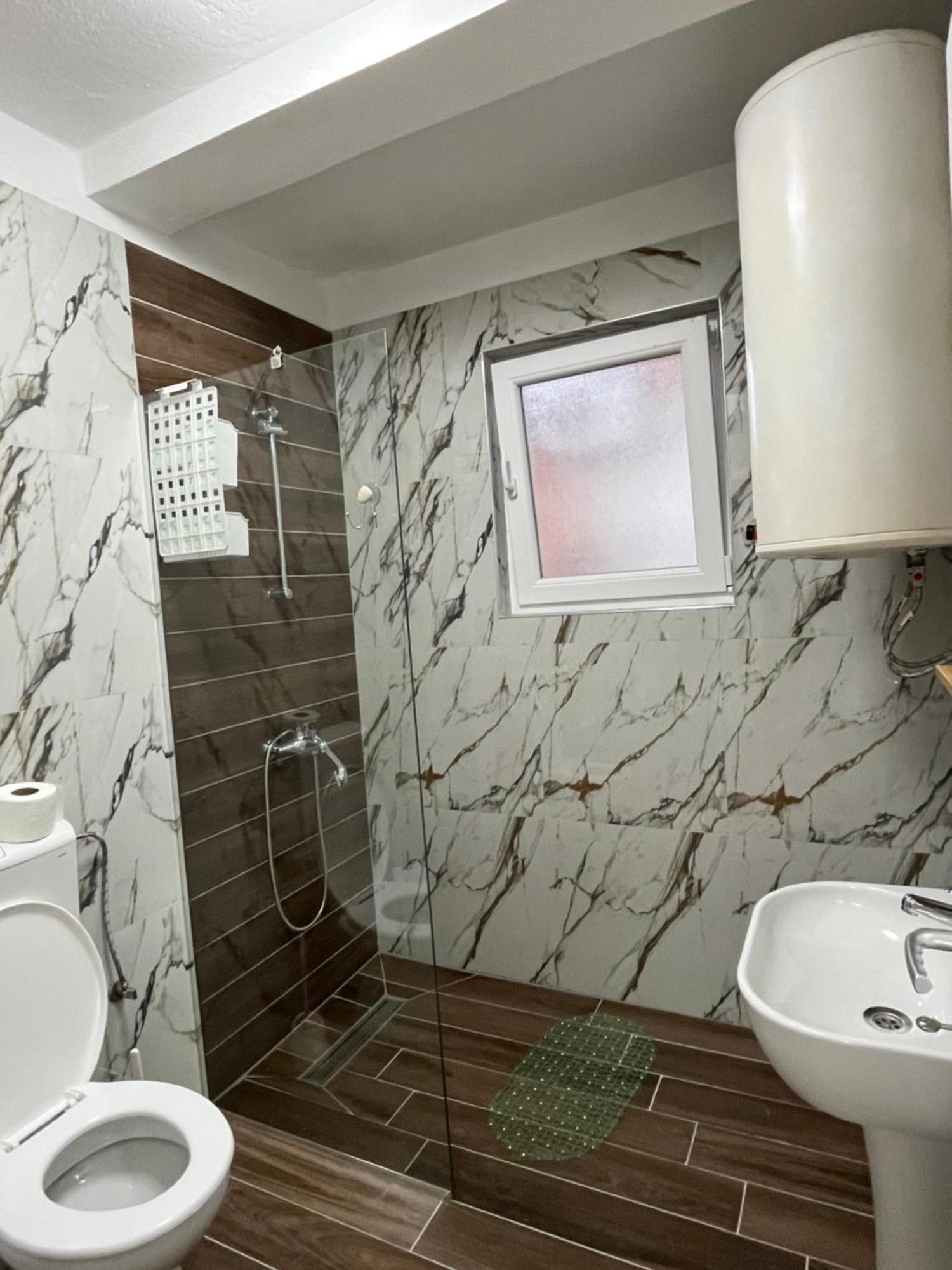 Lotos Apartments Struga Exterior photo